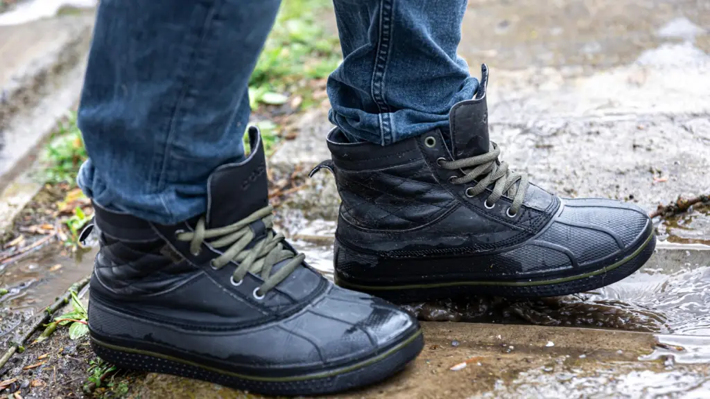 Las zapatillas impermeables son capaces de adaptarse a distintos escenarios. / Cedida