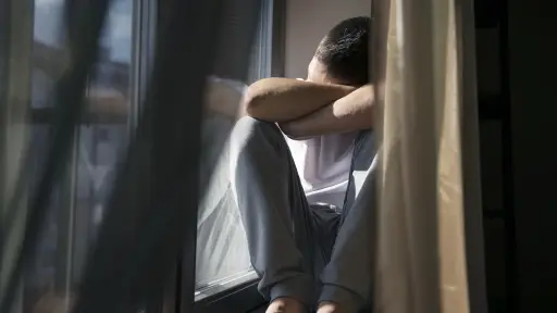 Depresión en Chile: una enfermedad invisible que afecta más a mujeres y que sigue invisibilizada