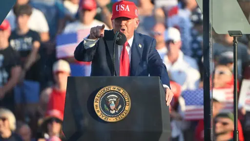 Trump anuncia un arancel del 50 % al cobre y contempla uno del 200 % a las farmacéuticas