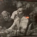 Julio Iglesias almorzando en los Saltos del Laja., Gentileza