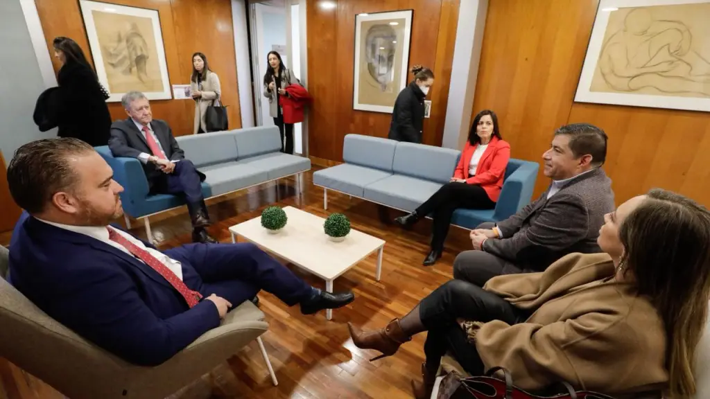 Autoridades durante el acto de lanzamiento del evento, Gobierno Regional del Biobío