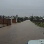 Las intensas lluvias del miércoles provocaron el desborde de cursos de agua, el anegamiento de calles y viviendas, y cortes de electricidad generalizados en la provincia. , Diario La Tribuna
