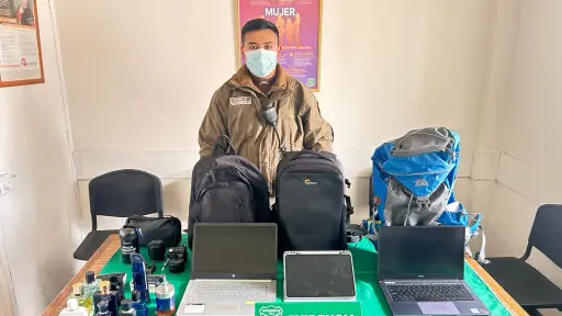 Cae sujeto en Laja tras ser descubierto con artículos robados mientras usaba Wi-Fi público del hospital
