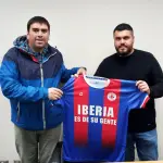 La prueba de jugadores será encabezada por el nuevo técnico de Iberia, Giovanni Olivares. En la gráfica Livio Silva y el Dt Azulgrana, La Tribuna