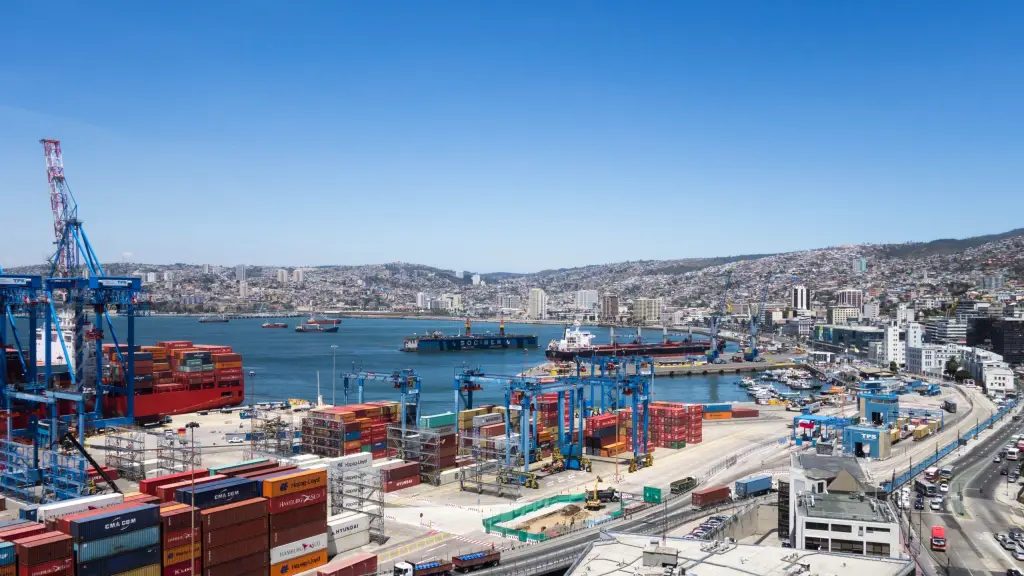 La balanza comercial favorable para Chile, el tratado de libre comercio y la antigüedad de las relaciones con Estados Unidos son parte de los argumentos esgrimidos para evitar la aplicación de aranceles a los envíos nacionales.