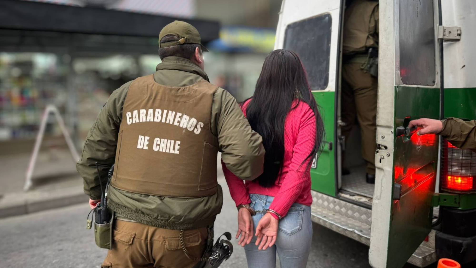 Detienen a mujer por venta de drogas en el centro de Los Ángeles | La ...