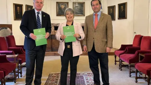 Candidatos presidenciales recibieron propuesta agrícola de manos de representantes de la SNA