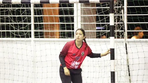 Hacia la élite del balonmano: Camila Henríquez se alista para representar a Chile en Asunción 2026