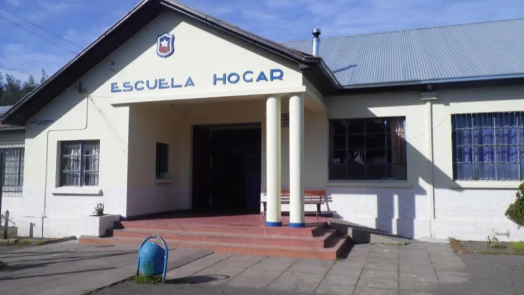 Las autoridades del establecimiento hicieron un llamado abierto a la comunidad vecinal y educativa para colaborar entregando cualquier información., Redes sociales