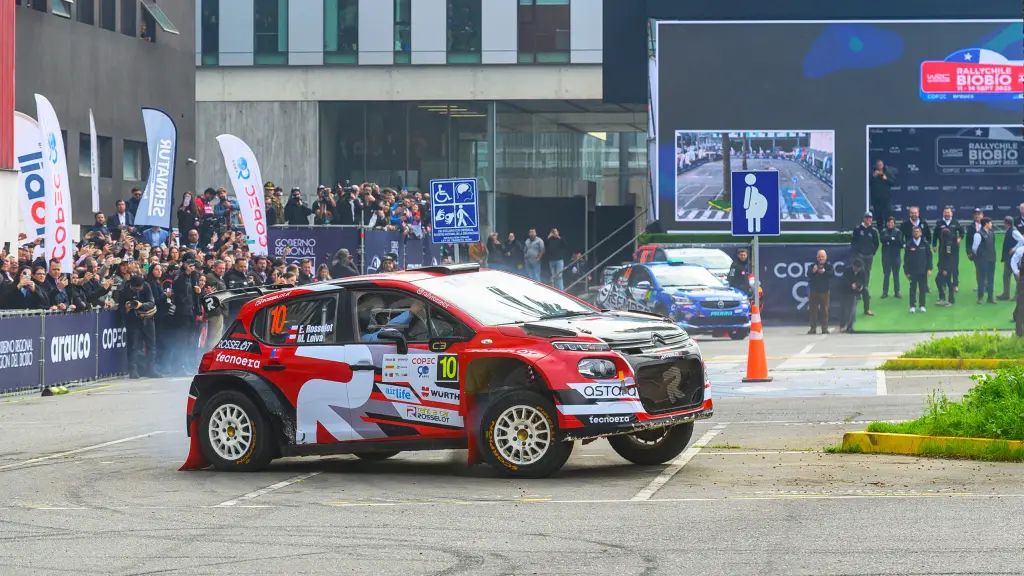 Todo un espectáculo fue la exhibición de algunos de los bólidos que darán vida a la fecha mundial / La Tribuna