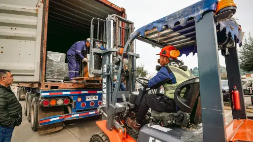 Municipalidad de Laja recibe contenedor con recursos de ayuda humanitaria de parte de Fundación Maltesa