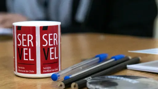 Oficialismo sin consenso y oposición dividida afinan listas parlamentarias en distrito 21