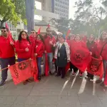 Junto a la diputada Clara Sagardía (FA), representantes de Fenats regionalizada entregaron una carta de rechazo al proyecto de ley en el Congreso., Facebook Clara Sagardía