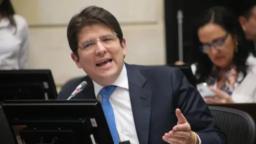 A dos meses del atentado, muere el senador y candidato presidencial colombiano Miguel Uribe Turbay