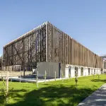 Las características de la provincia, la región y la industria establecida entregan la oportunidad de contar con un gran desarrollo económico gracias al sector forestal.