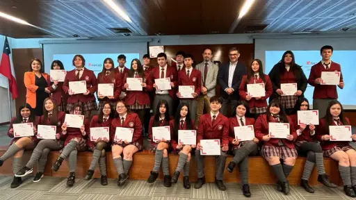 INACAP Sede Los Ángeles y Liceo Comercial Camilo Henríquez finalizan alternancia junto a 60 alumnos certificados