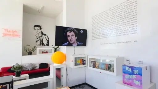 El Punto Lector Roberto Bolaño en Los Ángeles impulsa la lectura y la creación con ciclo de charlas y talleres 