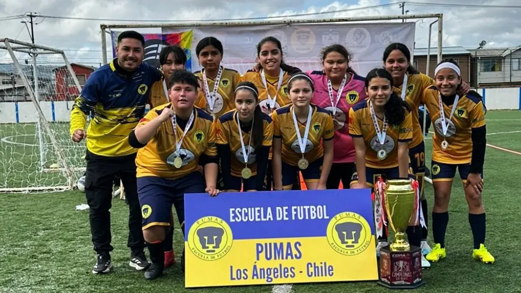 La categoría infantil de Los Pumas se coronaron campeonas tras ganar todos sus partidos de manera impecable / La Tribuna