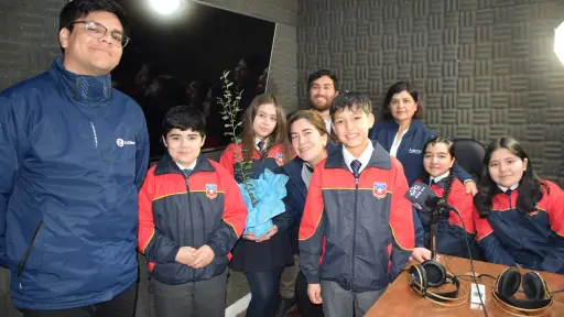 Alumnos de la Escuela Thomas Jefferson conocen el Diario La Tribuna y Radio San Cristóbal en visita pedagógica