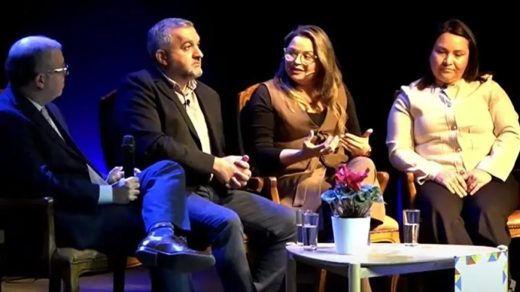 Docente nacimientana, cedida