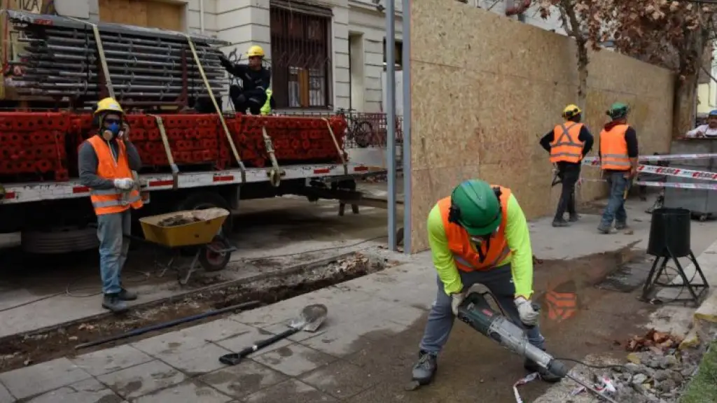 Empleo formal crece mientras el desempleo femenino sigue en alza en el Biobío, X