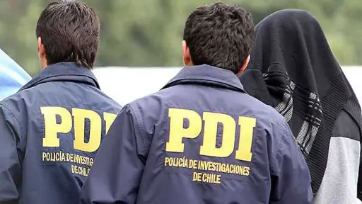 Expulsado desde Argentina: Hombre enfrentará a la justicia por desacato y hurto agravado