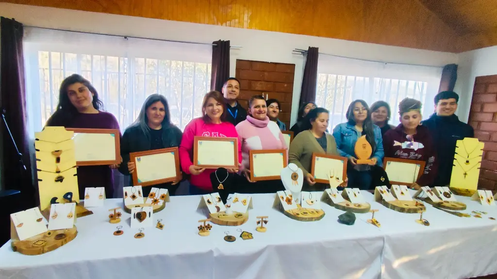 Taller de Artesanía en Madera y Piedras Volcánicas, Municipalidad de Antuco