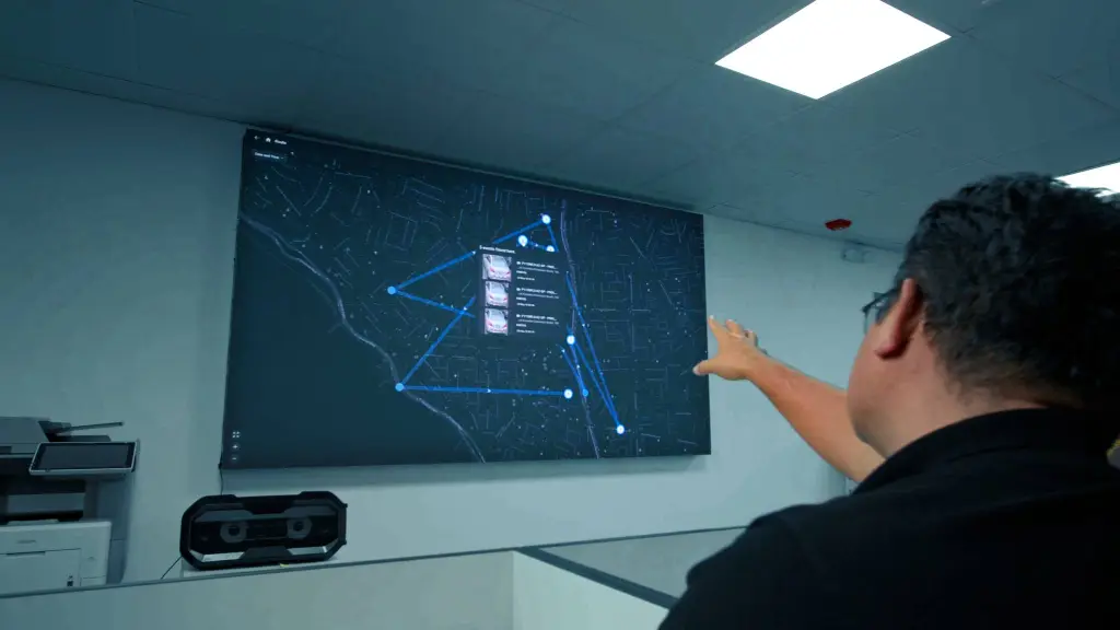 Según funcionarios, desde 2023 la meta ha sido modernizar la seguridad pública con IA ética, y ahora las cámaras existentes permiten búsquedas en tiempo real de niños desaparecidos. / Diario La Tribuna