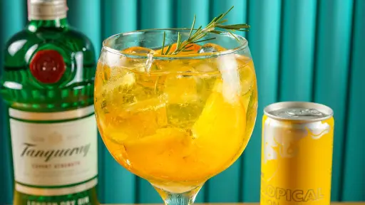 Cardiólogo advierte graves riesgos de mezclar alcohol con bebidas energéticas: Incluso una sola vez puede ser peligroso