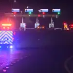 Dos delincuentes quedan en riesgo vital tras enfrentamiento con Carabineros en Acceso Sur de Santiago, La Tribuna