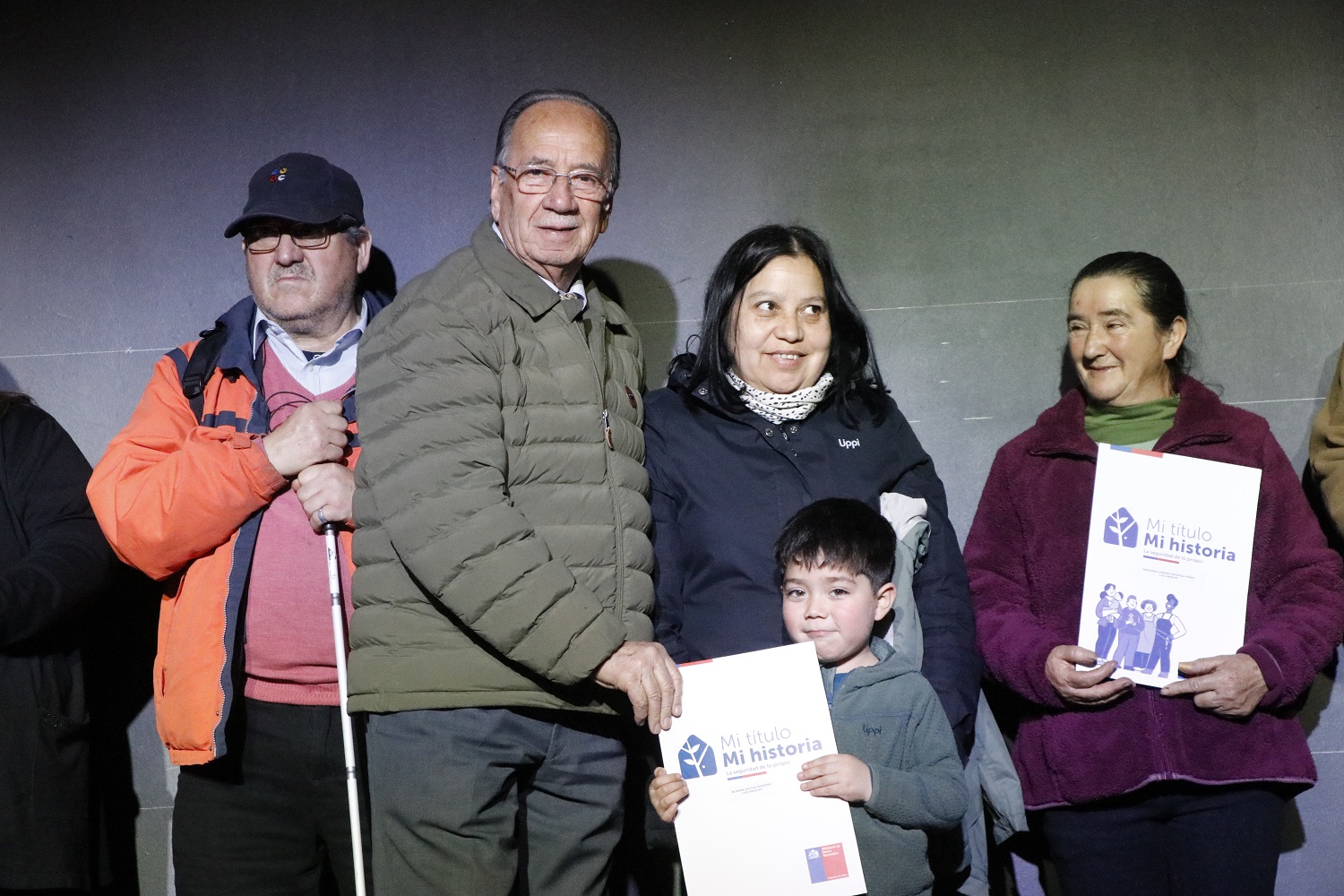 Familias angelinas recibieron su título de dominio. / Municipalidad de Los Ángeles