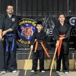 De izquierda a derecha: El instructor Gonzalo Rivas y los alumnos, Thomas González, Anahis González y David Chavarría, La Tribuna