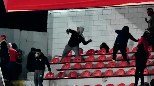 Nueve hospitalizados: Actualizan cifra de heridos por incidentes en tras partido de Universidad de Chile