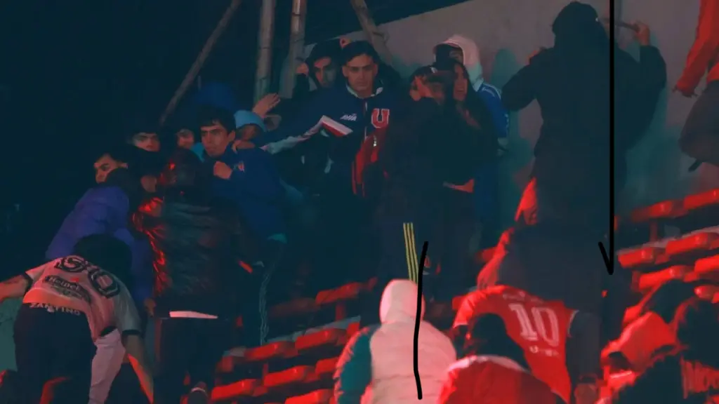 Universidad de Chile vs Independiente , La Tribuna