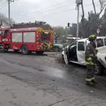 Equipos de emergencia trabajaron en el lugar para normalizar la situación y despejar la vía., Gentileza