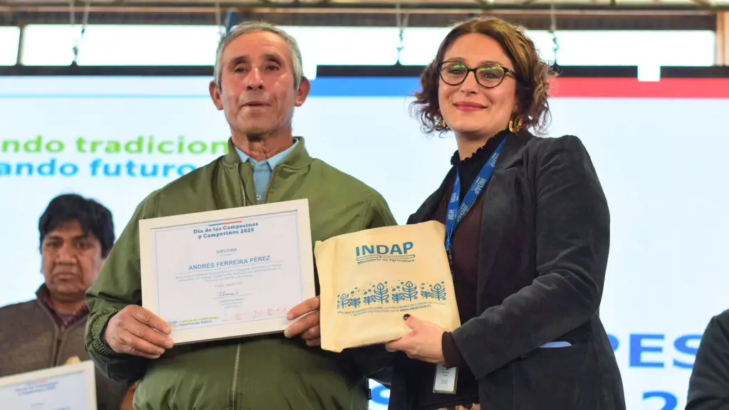 La ceremonia permitió reconocer la labor que realizan todos los agricultores de la región., INDAP