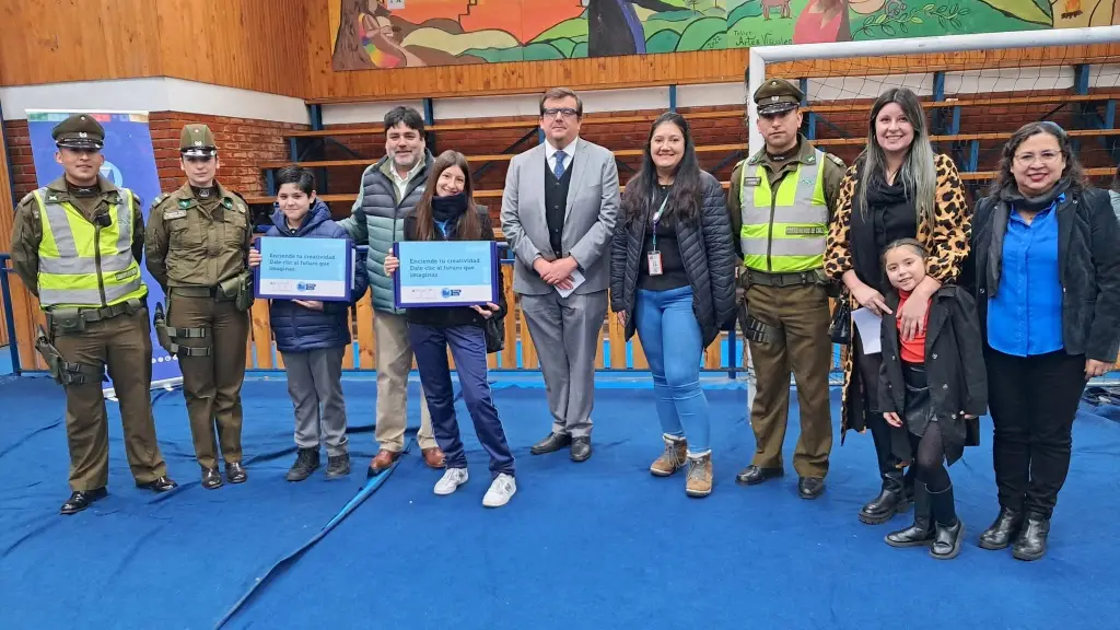 La entrega se concretó este jueves 28 de agosto en la Escuela El Saber., Municipalidad de Nacimiento