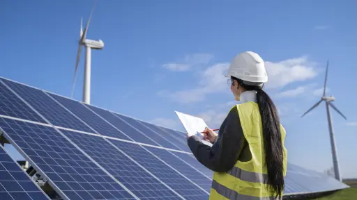 Los desafíos que enfrentan las mujeres para abrir caminos en el sector energético