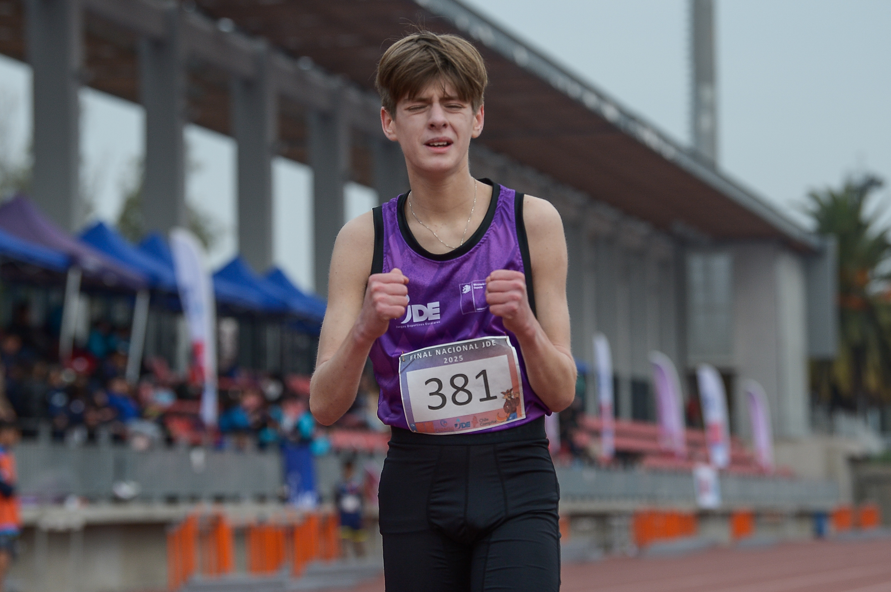 El angelino Francisco Lara, en los 2 mil metros planos con un registro de 5.57´39 aseguró su pasaje al sudamericano escolar / La Tribuna