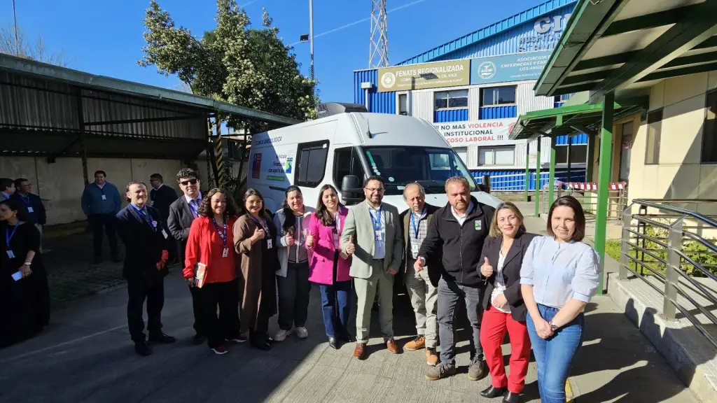 Entrega de clínica ginecológica móvil , Servicio de Salud Biobío