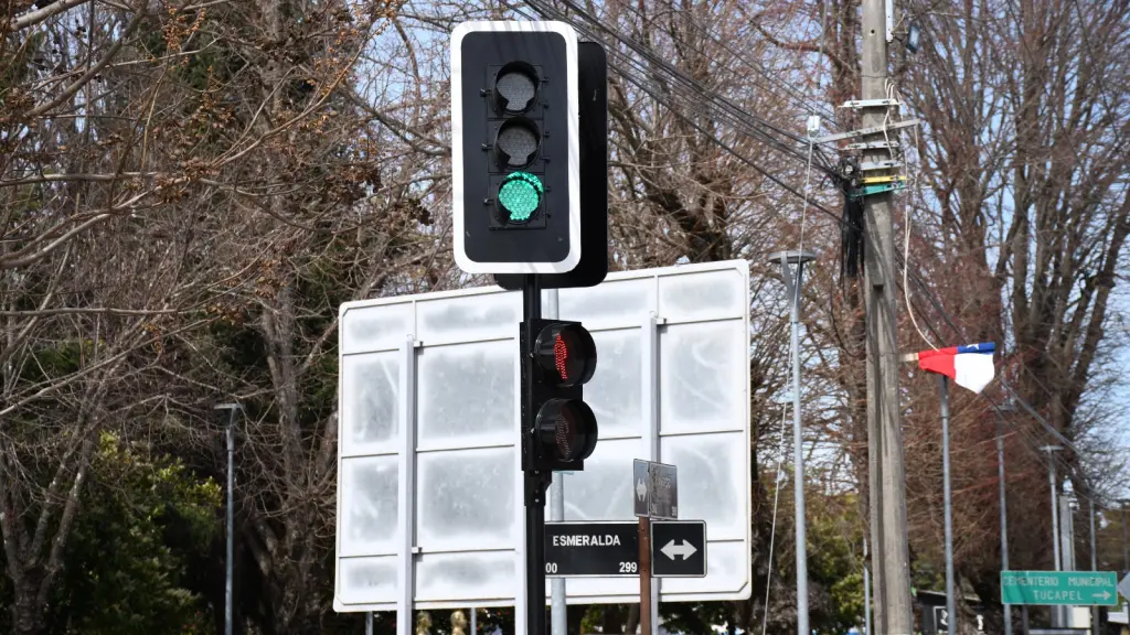 Primer Semáforo , Municipalidad de Tucapel