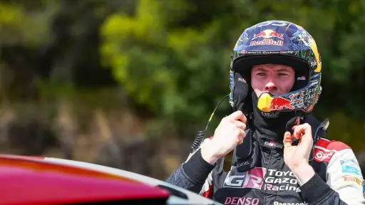 Elfyn Evans llega a los caminos de la región con la intención de mantener el liderato