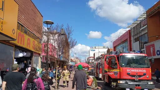 Confuso incidente movilizó a Bomberos en el centro de Los Ángeles