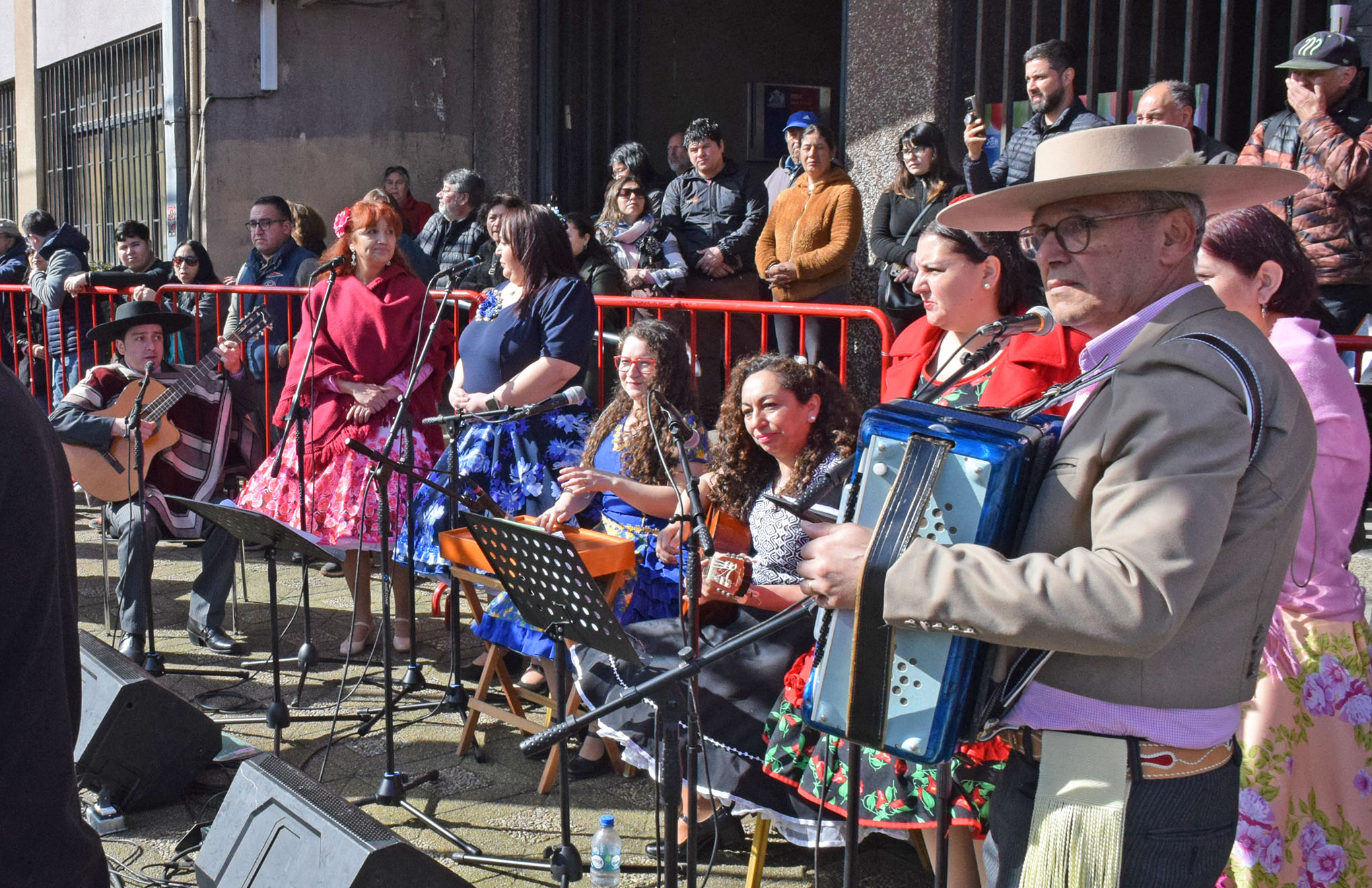Conjunto Folclórico Llano Blanco / Diario La Tribuna