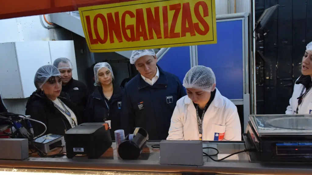 Ficalización a productos cárnicos en Los Ángeles., La Tribuna