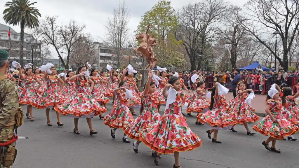 Desfile / La Tribuna
