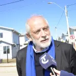 El jefe de la cartera de Vivienda y Urbanismo destacó el avance del Plan de Emergencia Habitacional durante la inauguración de 247 unidades residenciales en la comuna angelina, realzando la calidad constructiva y el impacto social del programa.