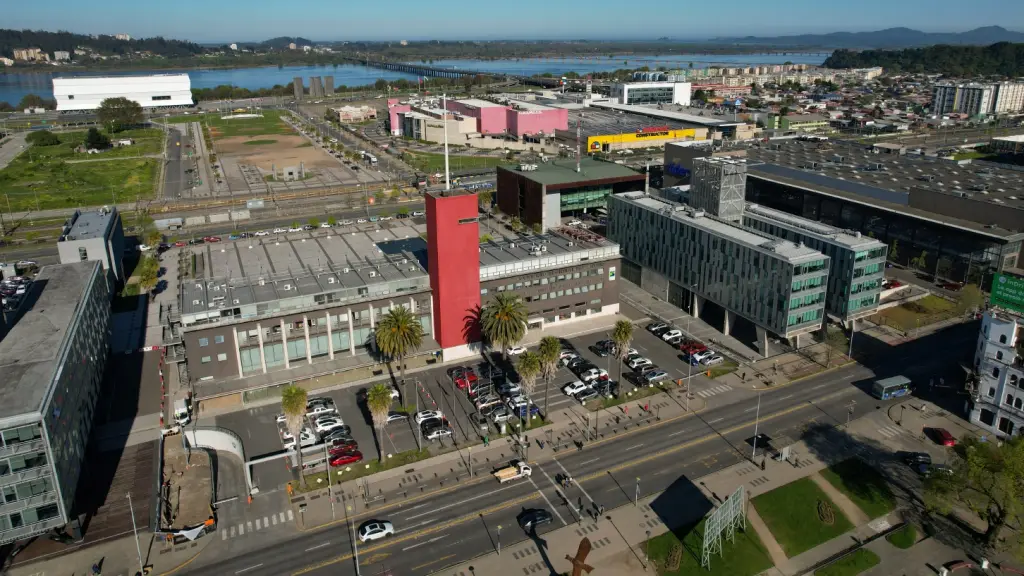 Autoridades coordinarán estrategias conjuntas para las comisiones legislativas, así como enmiendas específicas y gestiones ante el Ministerio de Hacienda para conseguir una mayor asignación de fondos, Gobierno Regional del Biobío