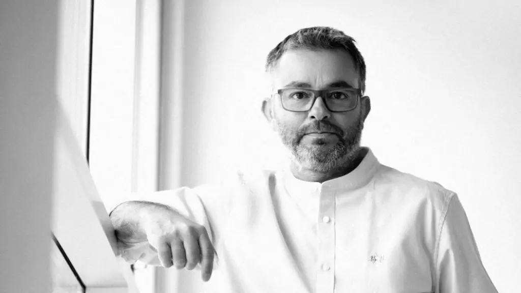 Francisco González, Cedida