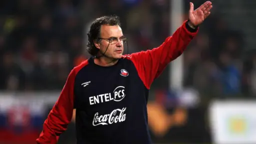 La afición chilena tendrá hoy un reencuentro después de 14 años con Marcelo Bielsa